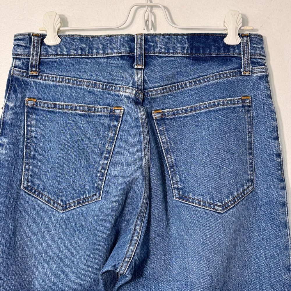 Abercrombie & Fitch The 90’s Straight Ultra High Rise Raw Hem Jeans Sz 28/6R - Picture 9 of 12
